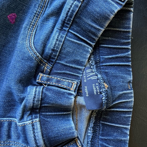 Girls Gap Jeans Size 4 - Picture 2 of 2